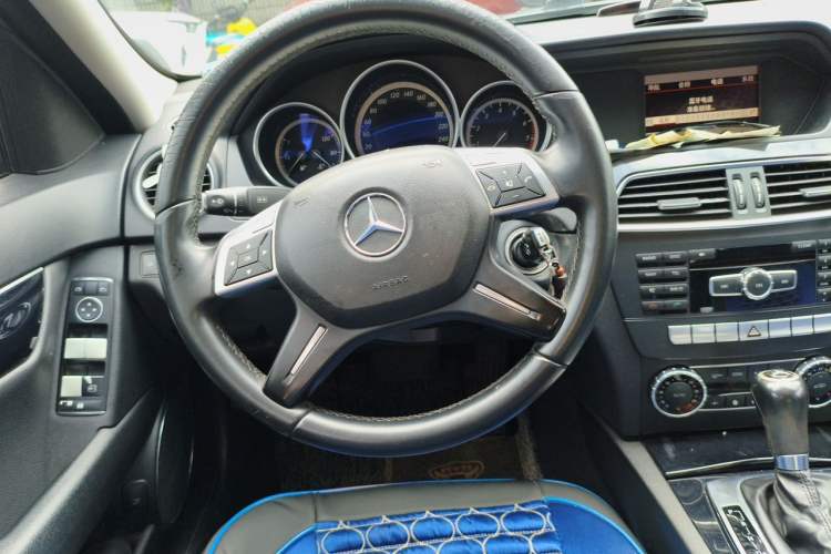 Used Mercedes-Benz C-Class 2013 C 180 CGI Classic Steering Wheel