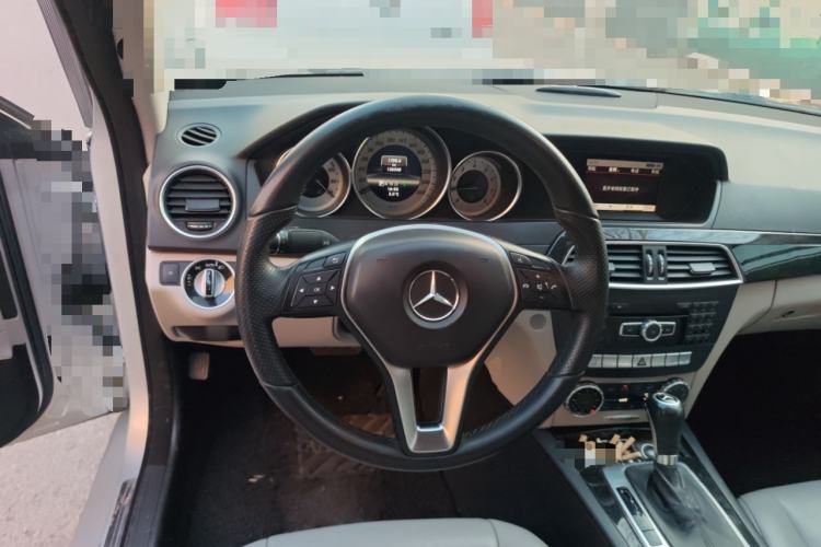 Used Mercedes-Benz C-Class 2013 C 260 CGI Fashion Model Steering Wheel