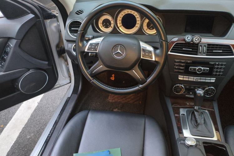 Used Mercedes-Benz C-Class 2013 C 260 CGI Elegant Model Steering Wheel