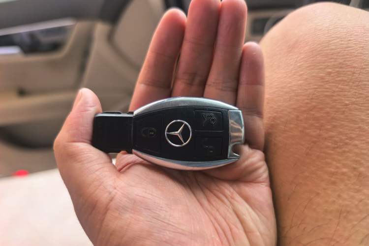 Used Mercedes-Benz C-Class 2013 C 260 CGI Elegant Model Vehicle Key