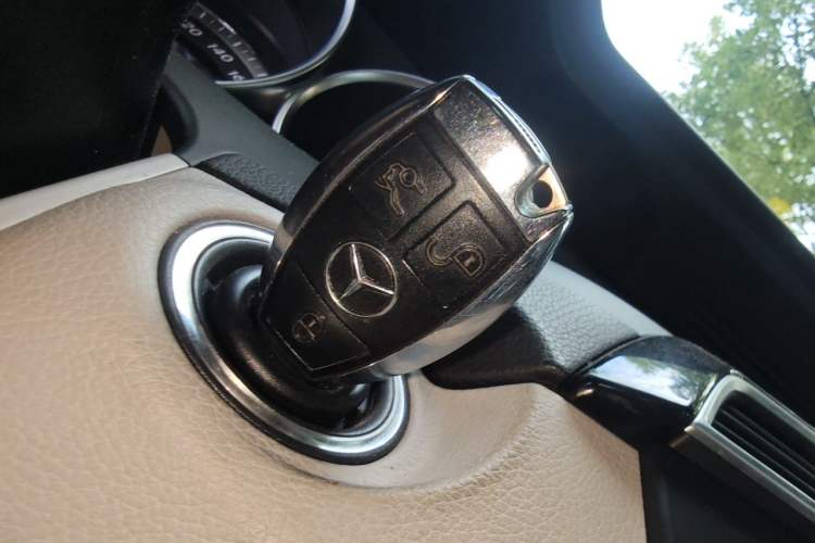 Used Mercedes-Benz C-Class 2013 C 180 CGI Classic Vehicle Key