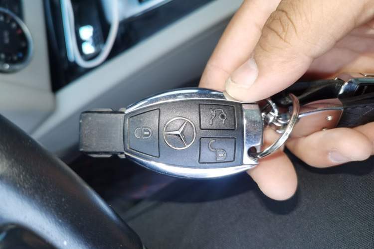 Used Mercedes-Benz C-Class 2013 C 180 Classic Grand Edition Vehicle Key