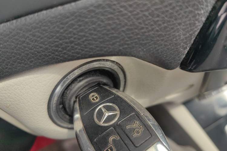 Used Mercedes-Benz C-Class 2013 C 180 Classic Grand Edition Vehicle Key