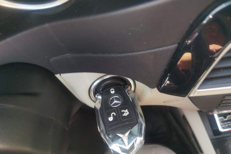 Used Mercedes-Benz C-Class 2013 C 180 CGI Classic Vehicle Key