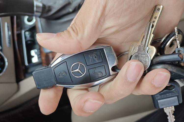 Used Mercedes-Benz C-Class 2013 C 260 CGI Elegant Model Vehicle Key