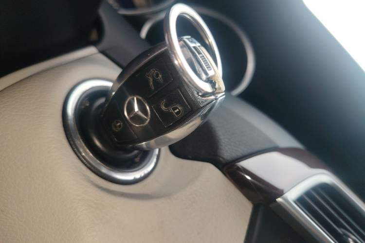 Used Mercedes-Benz C-Class 2013 C 260 CGI Elegant Model Vehicle Key
