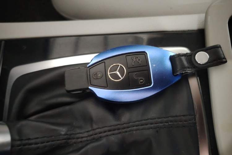 Used Mercedes-Benz C-Class 2013 C 180 Classic Grand Edition Vehicle Key