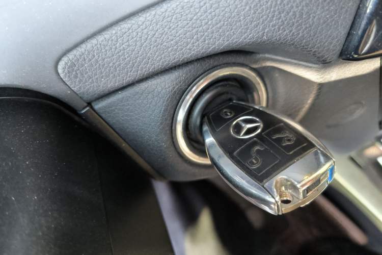 Used Mercedes-Benz C-Class 2013 C 180 CGI Classic Vehicle Key