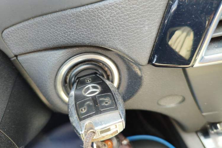 Used Mercedes-Benz C-Class 2013 C 180 CGI Classic Vehicle Key