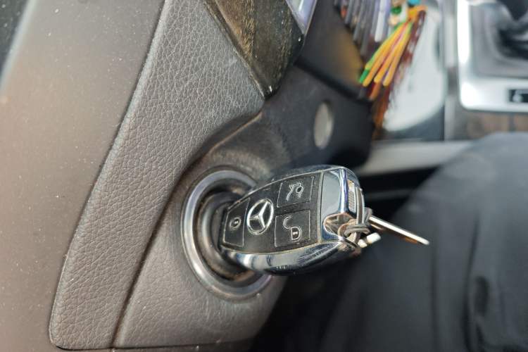 Used Mercedes-Benz C-Class 2013 C 260 CGI Fashion Model Vehicle Key