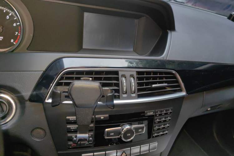 Used Mercedes-Benz C-Class 2013 C 180 Classic Grand Edition Audio And AC Panel