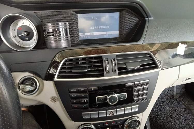 Used Mercedes-Benz C-Class 2013 C 260 CGI Fashion Model Audio And AC Panel