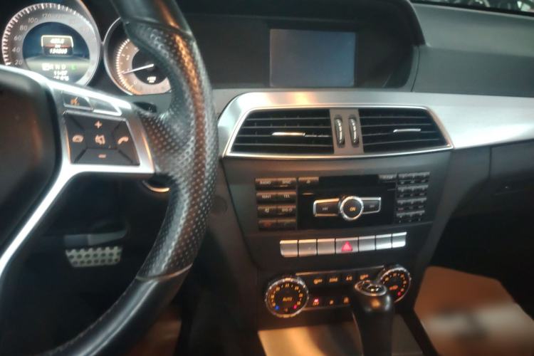 Used Mercedes-Benz C-Class 2013 C 180 Coupe Audio And AC Panel