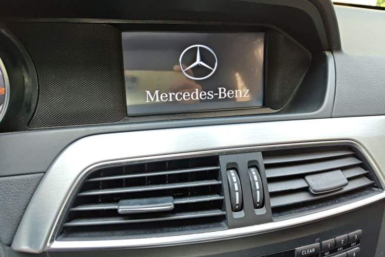 Used Mercedes-Benz C-Class 2013 C 180 Coupe Audio And AC Panel