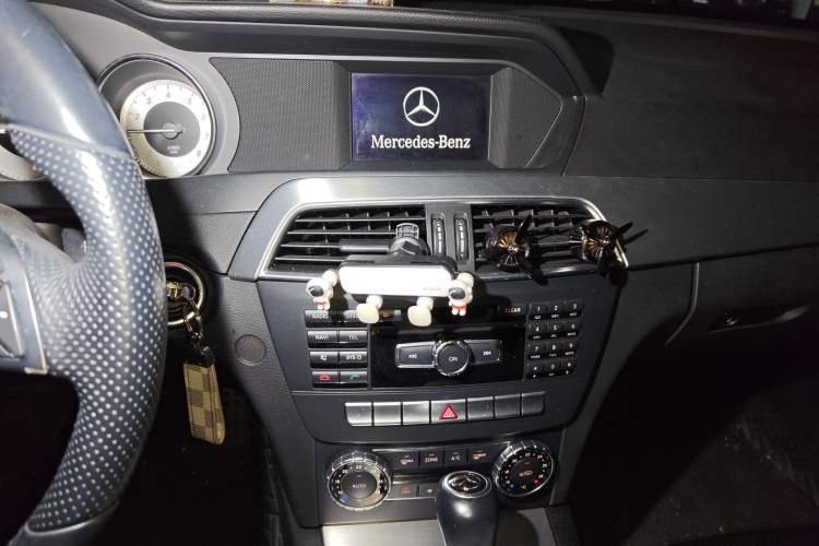 Used Mercedes-Benz C-Class 2013 C 180 Coupe Audio And AC Panel