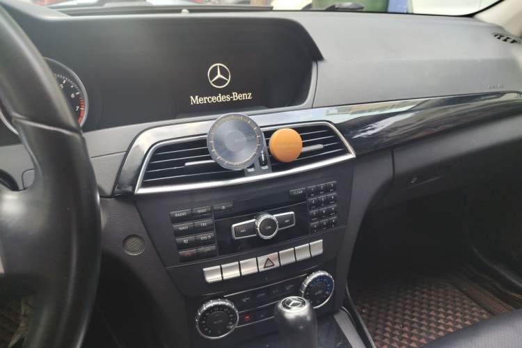 Used Mercedes-Benz C-Class 2013 C 180 Classic Grand Edition Audio And AC Panel