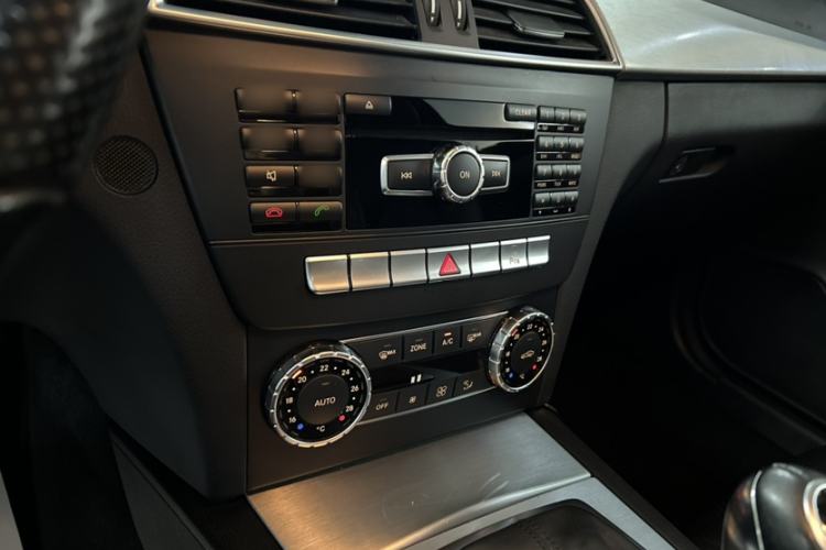Used Mercedes-Benz C-Class 2013 C 180 Coupe Audio And AC Panel