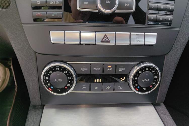 Used Mercedes-Benz C-Class 2013 C 180 Coupe Audio And AC Panel