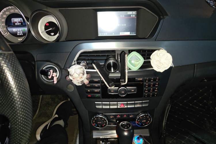 Used Mercedes-Benz C-Class 2013 C 180 Coupe Audio And AC Panel