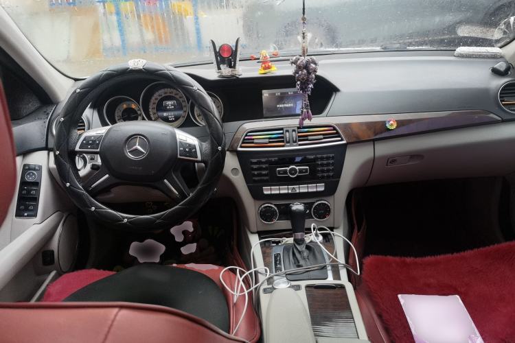Used Mercedes-Benz C-Class 2013 C 260 Elegant Grand Edition Center Console