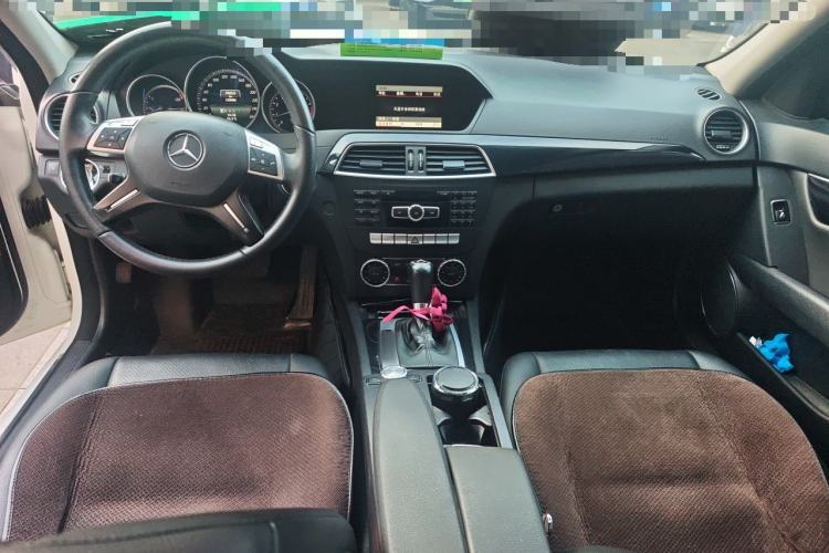 Used Mercedes-Benz C-Class 2013 C 180 Classic Grand Edition Center Console