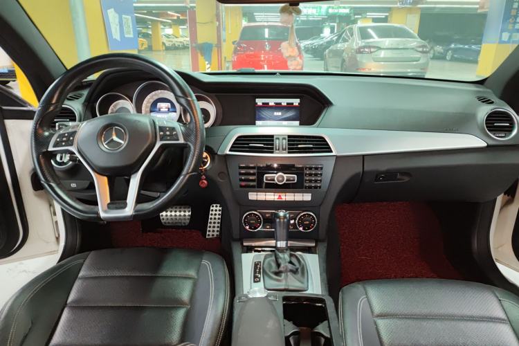 Used Mercedes-Benz C-Class 2013 C 180 Coupe Center Console