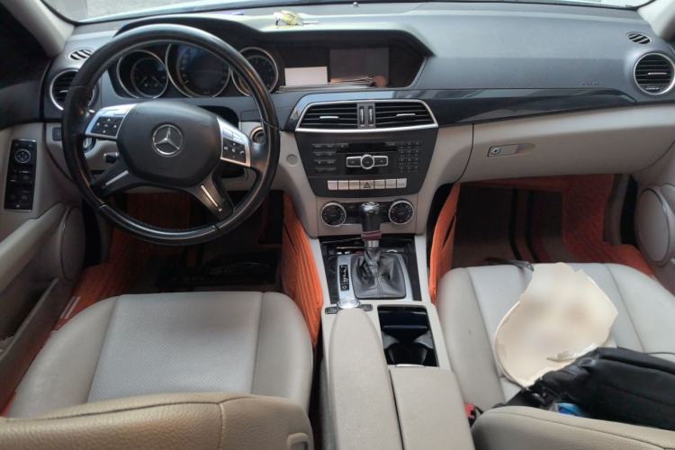 Used Mercedes-Benz C-Class 2013 C 180 Classic Grand Edition Center Console