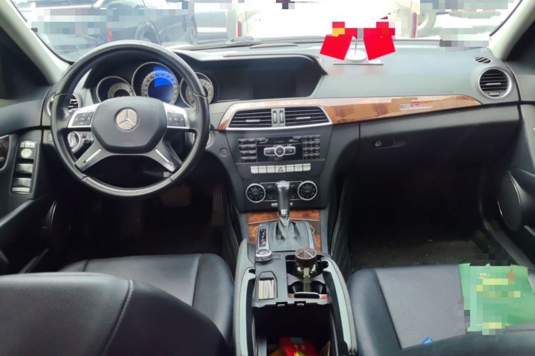 Used Mercedes-Benz C-Class 2013 C 260 CGI Elegant Model Center Console
