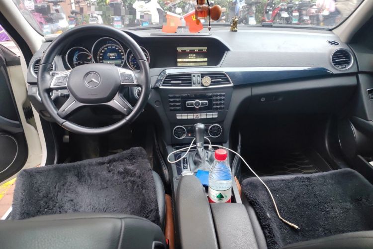 Used Mercedes-Benz C-Class 2013 C 180 Classic Grand Edition Center Console