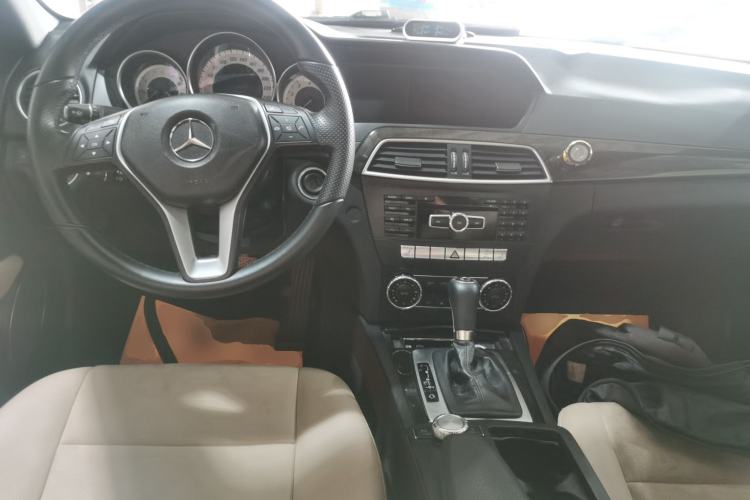 Used Mercedes-Benz C-Class 2013 C 260 Fashion Edition Grand Edition Center Console