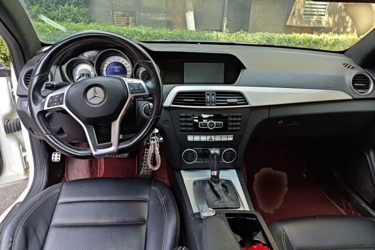 Used Mercedes-Benz C-Class 2013 C 180 Coupe Center Console