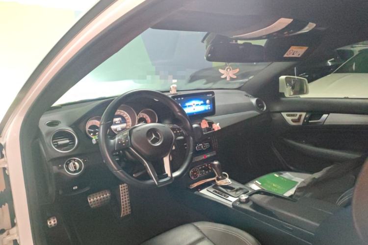 Used Mercedes-Benz C-Class 2013 C 180 Coupe Center Console
