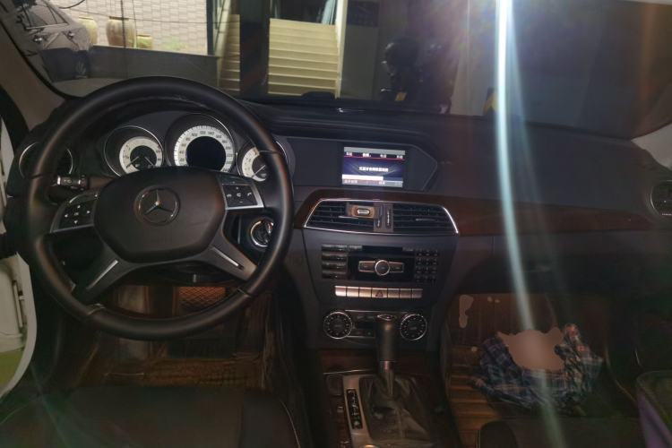 Used Mercedes-Benz C-Class 2013 C 260 CGI Elegant Model Center Console