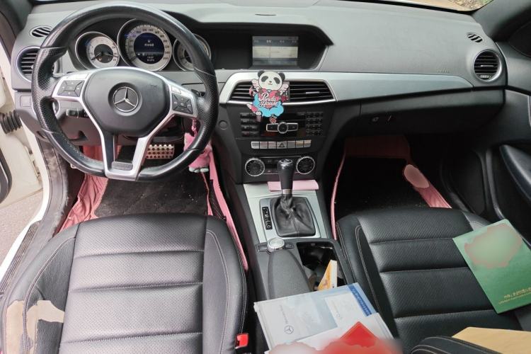 Used Mercedes-Benz C-Class 2013 C 180 Coupe Center Console