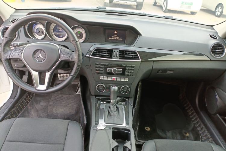 Used Mercedes-Benz C-Class 2013 C 260 Fashion Edition Grand Edition Center Console