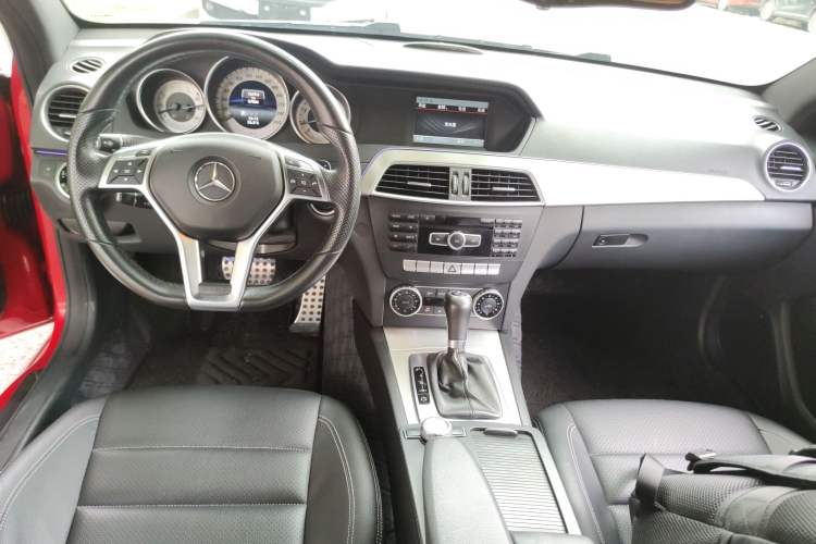 Used Mercedes-Benz C-Class 2013 C 180 Coupe Center Console