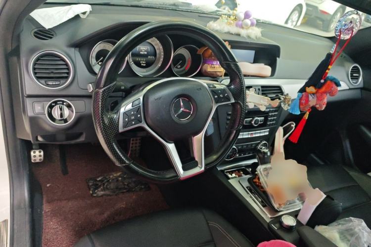 Used Mercedes-Benz C-Class 2013 C 180 Coupe Center Console