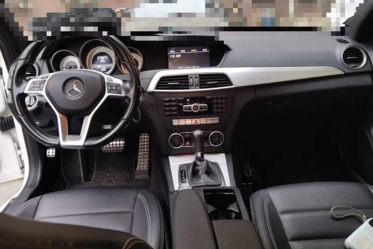 Used Mercedes-Benz C-Class 2013 C 180 Coupe Center Console