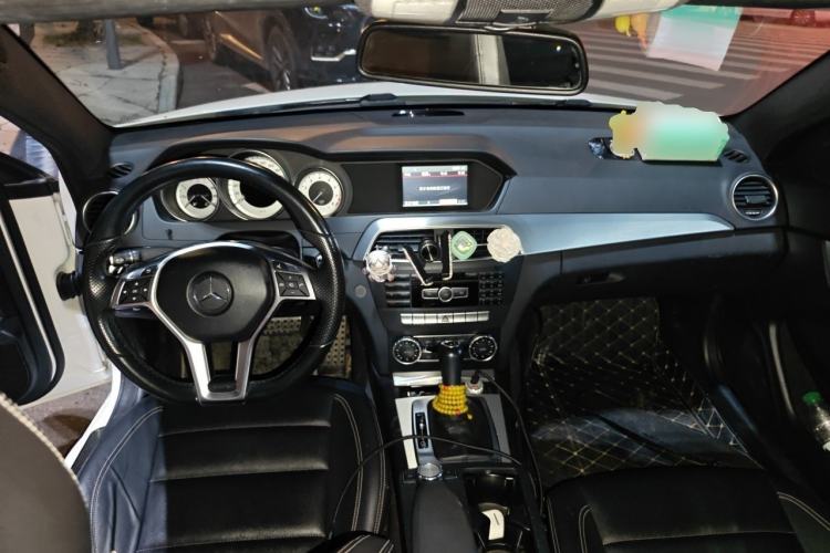 Used Mercedes-Benz C-Class 2013 C 180 Coupe Center Console