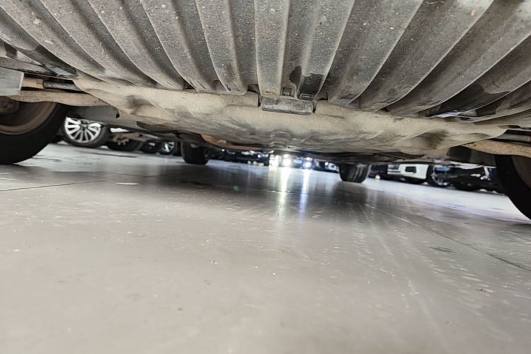 Used Mercedes-Benz C-Class 2013 C 180 CGI Classic Chassis Front