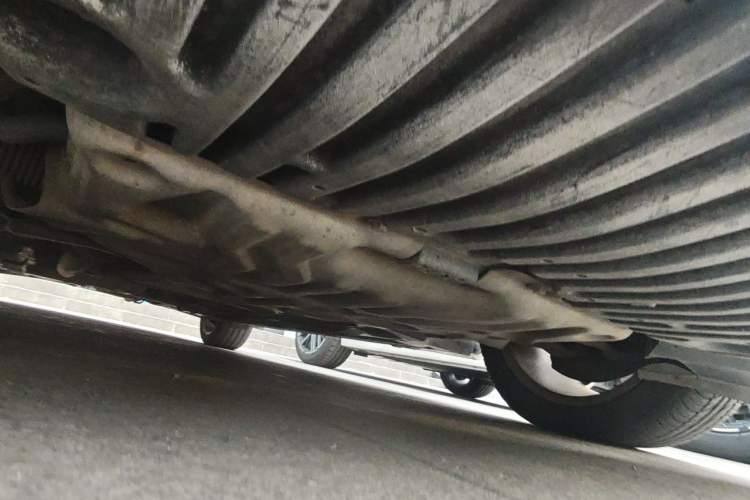 Used Mercedes-Benz C-Class 2013 C 180 Classic Grand Edition Chassis Front