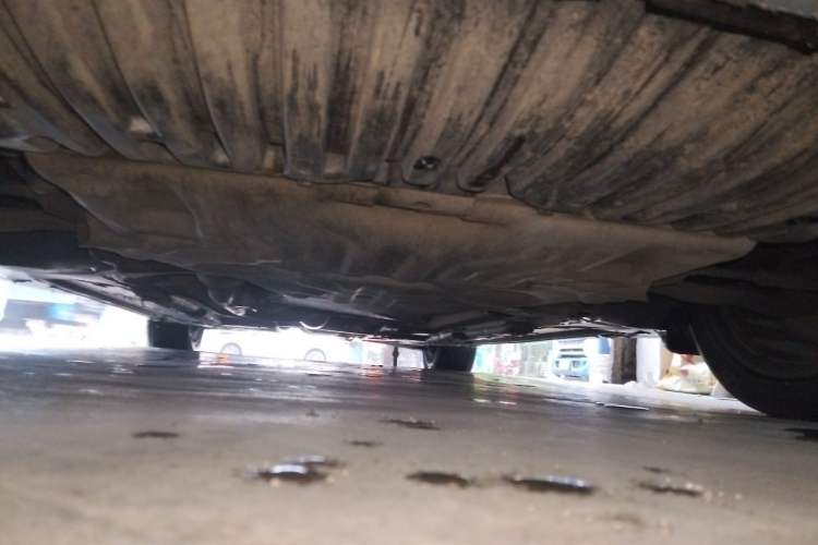 Used Mercedes-Benz C-Class 2013 C 180 Classic Grand Edition Chassis Front