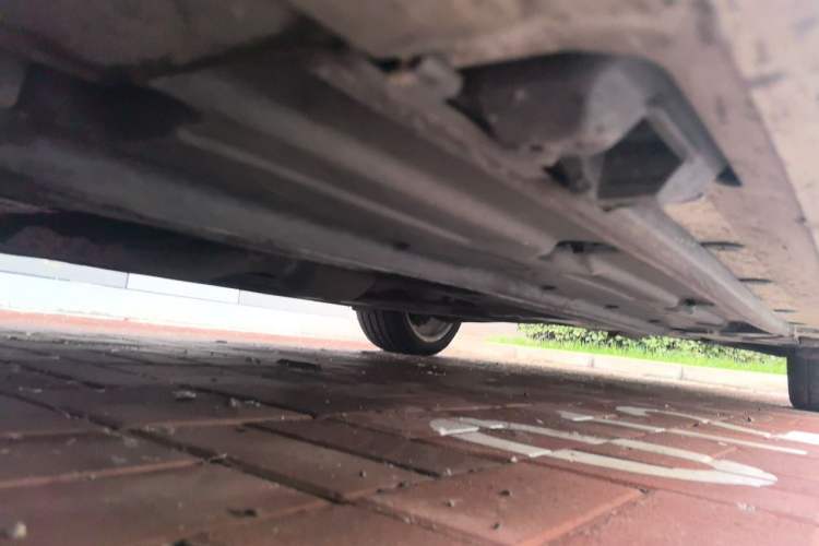 Used Mercedes-Benz C-Class 2013 C 180 Classic Grand Edition Chassis Front Left