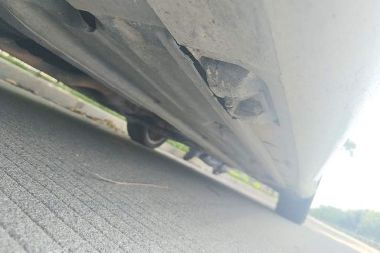Used Mercedes-Benz C-Class 2013 C 180 Classic Grand Edition Chassis Front Left