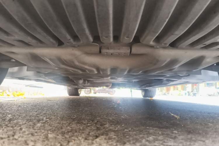 Used Mercedes-Benz C-Class 2013 C 180 Classic Grand Edition Chassis Front