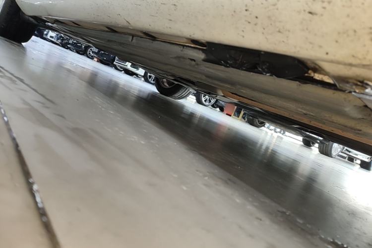 Used Mercedes-Benz C-Class 2013 C 180 CGI Classic Chassis Front Right