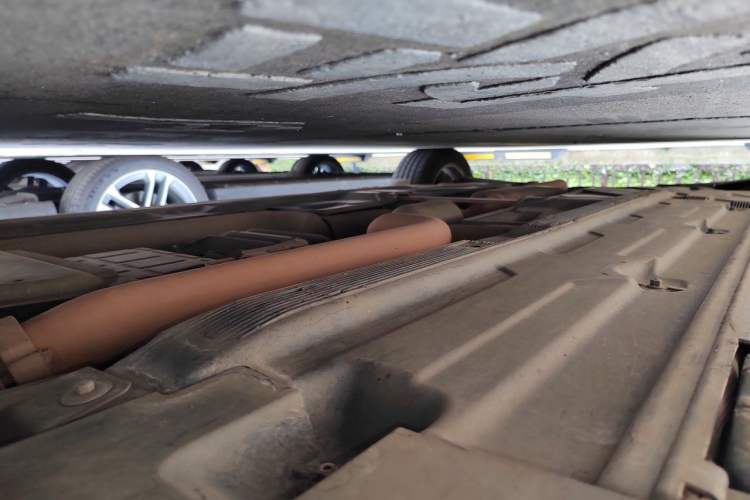 Used Mercedes-Benz C-Class 2013 C 180 CGI Classic Chassis Front Right
