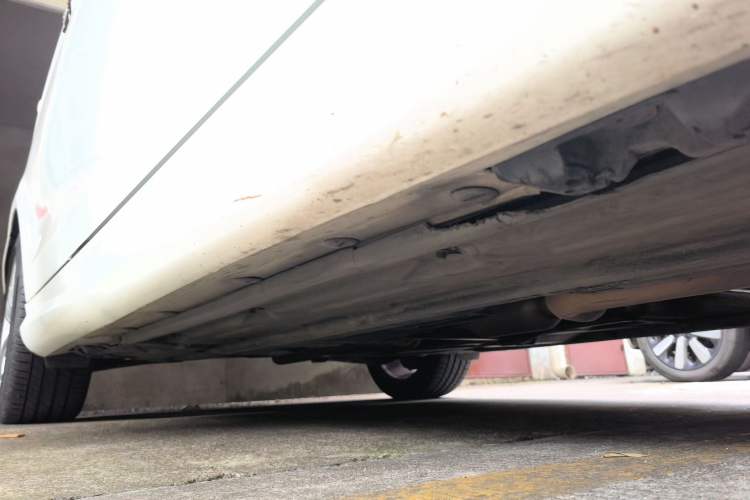 Used Mercedes-Benz C-Class 2013 C 180 CGI Classic Chassis Front Right