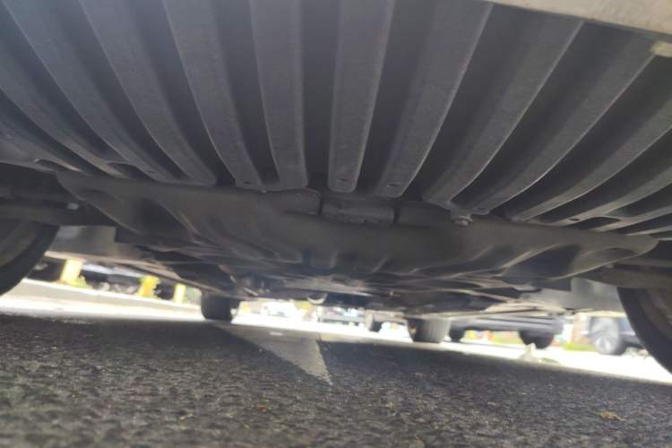 Used Mercedes-Benz C-Class 2013 C 180 Classic Grand Edition Chassis Front