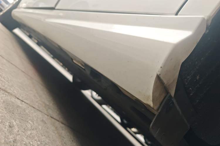 Used Mercedes-Benz C-Class 2013 C 180 Classic Grand Edition Chassis Rear Left